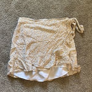Hollister Skort